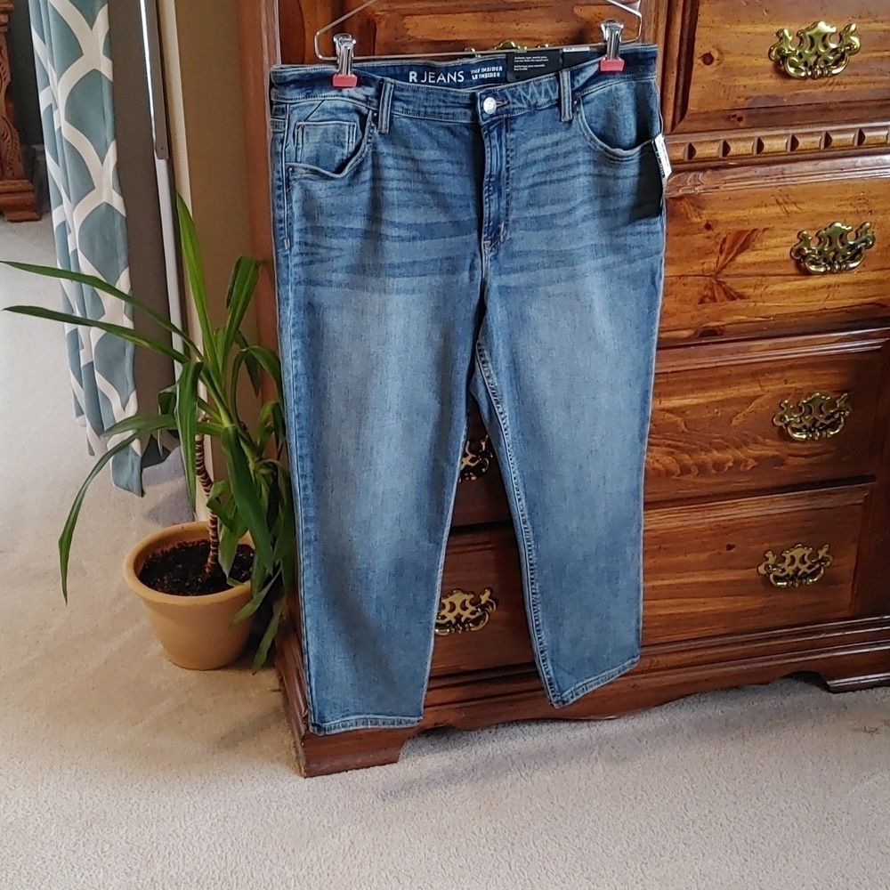 💚Nwt Cropped Denim Women's Jeans